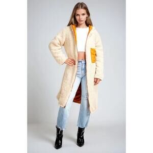 TOBI Jacket Size L Alpine Dual Reversible Sherpa Coat Tan Cream Pockets Puffer